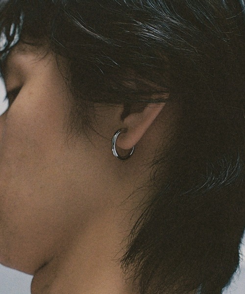 WYM LIDNM（ウィム バイ リドム）の「HOOP EARRING（イヤリング・メンズ・シルバー・FREE）」の2枚目の写真
