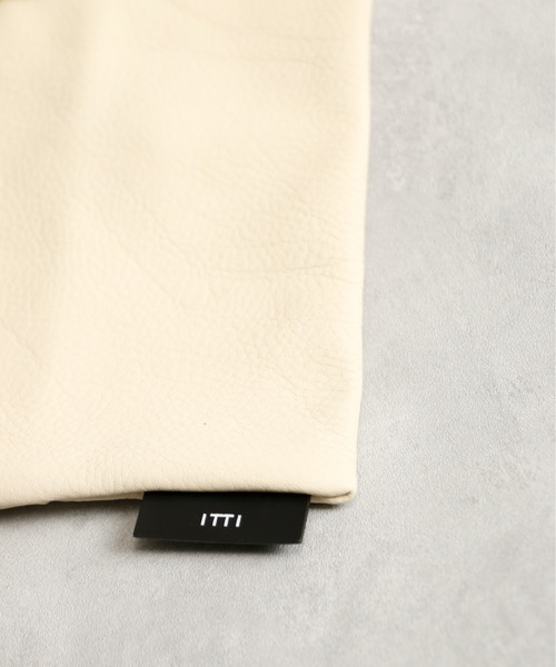 ITTI（イッチ）の「ITTI イッチ / ANNIE SMALL RICE BAG / DIPLO SKY / アニースモールライスバッグ レザーミニバッグ 巾着バッグ / ITTI-BAG-085-A（ハンドバッグ・メンズ・アイボリー/ブラック・FREE）」の14枚目の写真