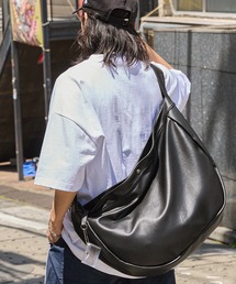 MONO-MART | 【retock's】ヴィンテージライクゴールドDカン付 フェイクレザーショルダーバッグ(ショルダーバッグ)
