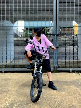 「アイテム（スポーツグッズ）」を使った、龍一 (The Loveless)®︎さん（メンズ・168cm）の秋コーディネート