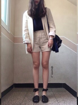 「Maison Kitsune（メゾンキツネ）のアイテム（トップス、ベージュ系）」を使った、sunnn__yさん（レディース・163cm）の春コーディネート