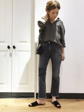 「GOLDEN GOOSE（ゴールデングース）のアイテム」を使った、HIROさん（レディース・164cm）の夏コーディネート