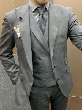 「LOUIS VUITTON（ルイヴィトン）のアイテム（フォーマルスーツ/小物）」を使った、エースさん（メンズ・170cm）の春コーディネート