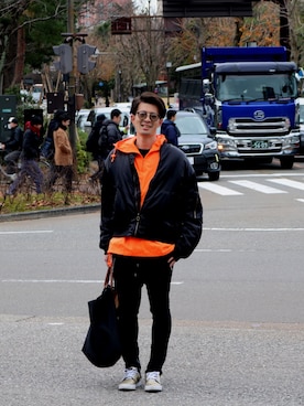 「LONGCHAMP（ロンシャン）のアイテム（ボストンバッグ）」を使った、KOKIさん（メンズ・177cm）の冬コーディネート
