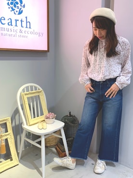 「earth music&ecology（アースミュージックアンドエコロジー）の【2020春夏】COTTON USAデニムパンツ(フレア) ＊（デニムパンツ）」を使った、yuuuboooさん（レディース・158cm）の春コーディネート