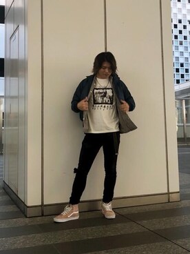 「HYSTERIC GLAMOUR（ヒステリックグラマー）のLOGO テープベルト（ベルト）」を使った、吉川修平さん（メンズ・175cm）の秋コーディネート