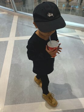 「STUSSY（ステューシー）のアイテム（帽子）」を使った、namiさん（キッズ・100cm）の秋コーディネート