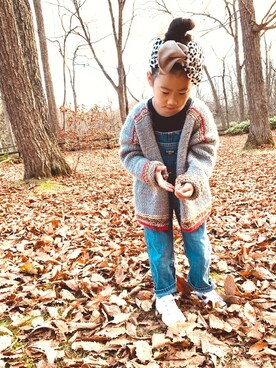 「OSHKOSH（オシュコシュ）のアイテム（オールインワン・サロペット）」を使った、Soma & Mihaさん（キッズ・110cm）の秋コーディネート
