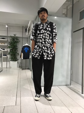 「アイテム（スラックス）」を使った、Samさん（メンズ・182cm）の夏コーディネート