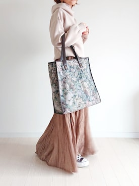 「アイテム（フィギュア）」を使った、𝕪𝕦𝕚さん（レディース・155cm・40代）の秋コーディネート
