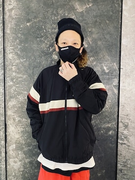「AVIREX（アヴィレックス）のアスレチック フィールドジャケット/ ATHLETIC FIELD JACKET（Blouson、ブラック系）」を使った、KARASAWAさん（メンズ・173cm）の夏コーディネート