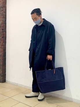 「アイテム（ステンカラーコート）」を使った、Suzuki Kousukeさん（メンズ・180cm）の冬コーディネート