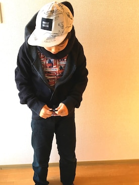 「GAP（ギャップ）のアイテム（その他パンツ、ブラック系）」を使った、zigeさん（キッズ・142cm）の冬コーディネート