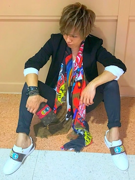 「LOUIS VUITTON（ルイヴィトン）のアイテム（バンダナ/スカーフ、その他）」を使った、KMさん（メンズ・168cm）の春コーディネート