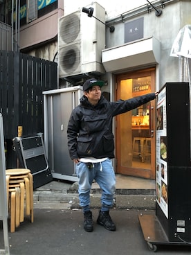 「glamb（グラム）のJesse easy denim（デニムパンツ、ブルー系）」を使った、Dさんの冬コーディネート