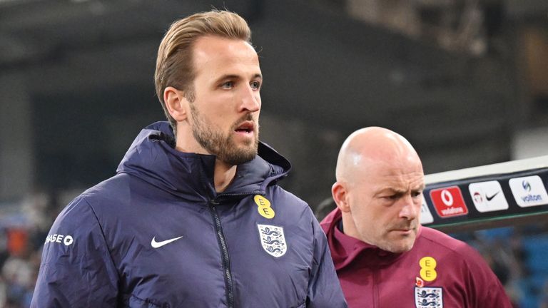 Lee Carsley praised “great example” Harry Kane after surprisingly dropping the skipper for the must-win match in Greece