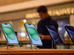 mobile phone exports from india cross rs 45 000 cr in april aug period apple leads