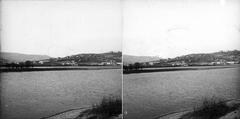 Magyarország, Budapest XI., a Lágymányosi-tó, háttérben a Gellért-hegy, jobbra fent a Citadella. A felvétel 1894-ben készült., 1900, SZTFH Földtani Szolgálatának gyűjteménye, Eötvös Loránd, sztereófotó, vízpart, Lágymányos, Duna, Budapest, Fortepan #303141