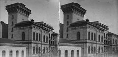Magyarország, Budapest VIII., Trefort-kert, a Budapesti Tudományegyetem Fizikai Intézete (később az ELTE / Eötvös Loránd Tudományegyetem Bölcsészettudományi Kar D épülete)., 1900, SZTFH Földtani Szolgálatának gyűjteménye, Eötvös Loránd, sztereófotó, középület, téglaburkolat, Budapest, Fortepan #303221