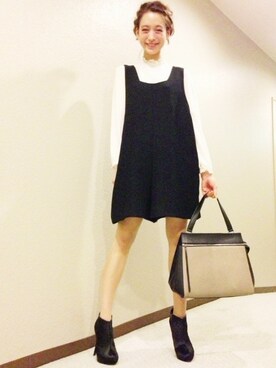 「CELINE（セリーヌ）のアイテム（バッグ）」を使った、野崎萌香さん（レディース）の秋コーディネート