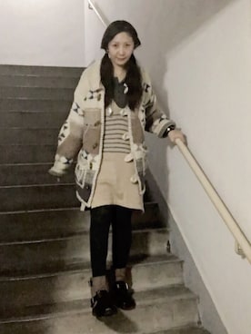 「Dr. Martens（ドクターマーチン）のアイテム（ブーツ、ブラウン系）」を使った、mC mIsHさん（レディース・168cm）の冬コーディネート