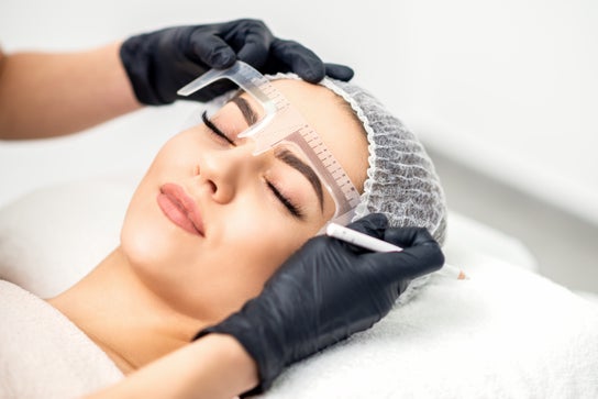 Foto de Cejas y pestañas para Lash & Brow London