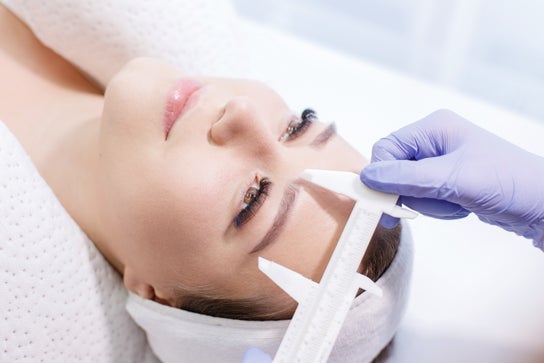 Eyebrows & Lashes image for Giovane Beauty
