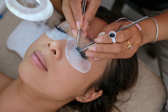 Foto de Cejas y pestañas para Studio Caroline Camarinha - Design de sobrancelhas
