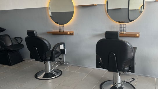 Arabellas express salon Military rd