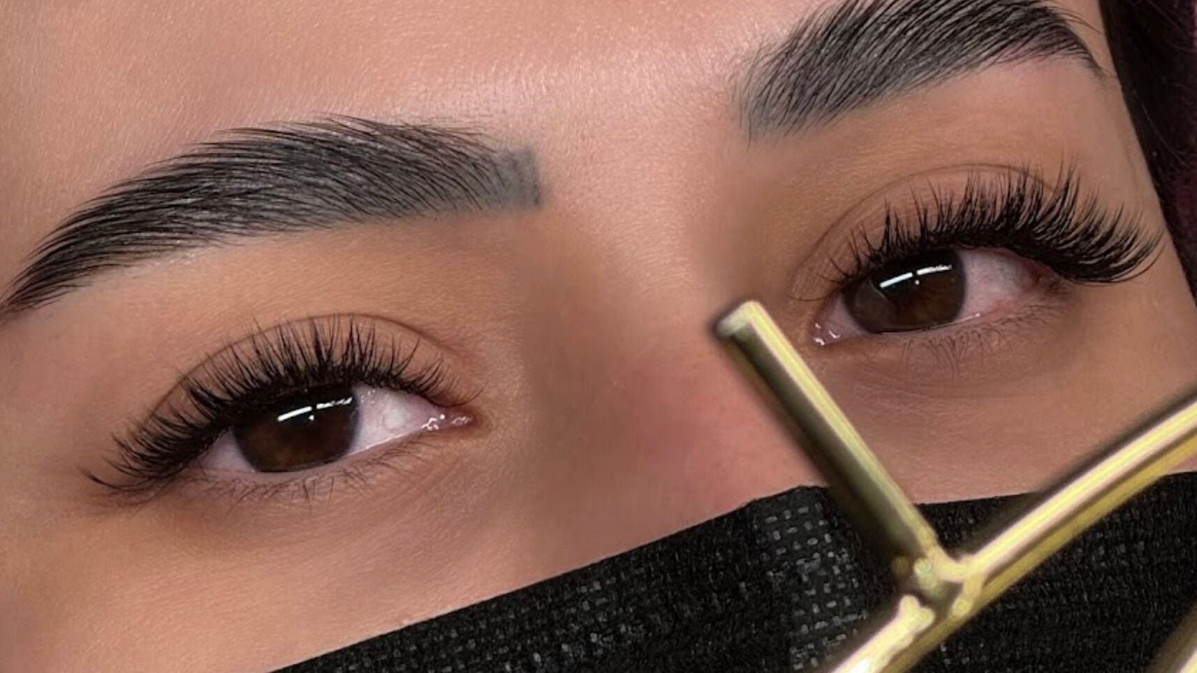 Close-up of expertly curled eyelashes and brows at Lashes&Co., الرياض, منطقة الرياض, SA.