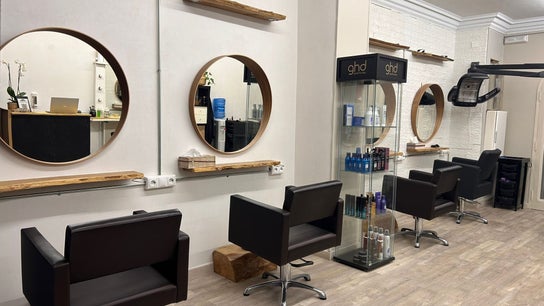 K5 Hair & Beauty Studio