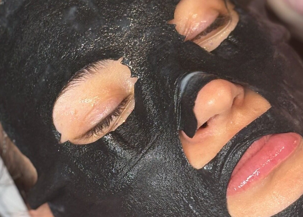 Charcoal face mask treatment at MA Beauty, Melbourne, Victoria, AU. Experience deep cleansing and rejuvenation.