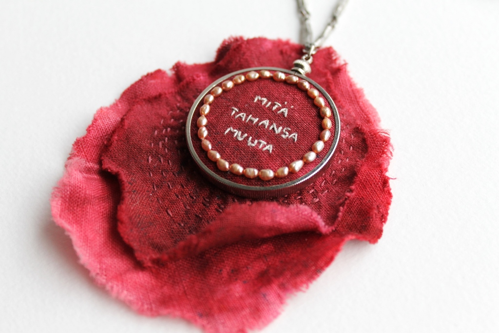 z9-embroidered-poetry-necklace-red-2.jpg
