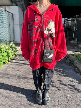 「GALFY（ガルフィー）のアイテム（パーカー、レッド系）」を使った、𝓓𝓪𝓲𝓴𝓲🧞‍♂️さん（メンズ・180cm）の春コーディネート