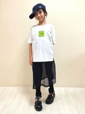 「アイテム（サンダル）」を使った、erieriさん（キッズ・134cm）の秋コーディネート
