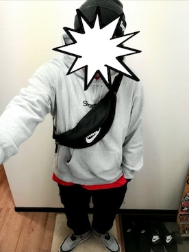 「Supreme （シュプリーム）のSupreme×NEW ERA／Box Logo Beanie（ニットキャップ/ビーニー、ブラック系）」を使った、きのっぴさん（メンズ・180cm）の春コーディネート