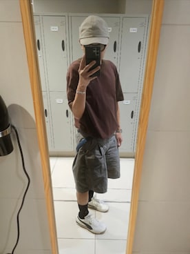「アイテム（カーゴパンツ）」を使った、黃島讀さん（メンズ・176cm・100代）の夏コーディネート