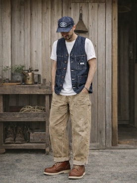 「THE H.W. DOG & CO. （ザエイチダブリュドックアンドコー）のTRUCKER CAP-D（キャップ、ブルー系）」を使った、AIファッションコーデさん（メンズ・165cm）の春コーディネート