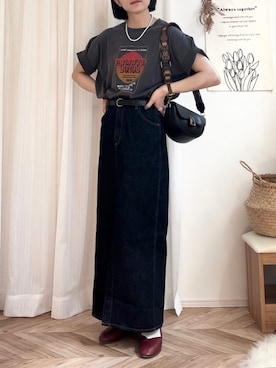 「アイテム（デニムスカート）」を使った、𝚍𝚊𝚛𝚊.さん（レディース・163cm）の夏コーディネート