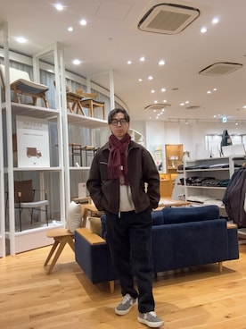 「URBAN RESEARCH DOORS（アーバンリサーチドアーズ）のアイテム（マフラー）」を使った、yugoiida1009さん（メンズ・171cm）の冬コーディネート