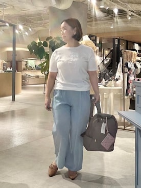 「LAURA ASHLEY（ローラアシュレイ）のアイテム（Tシャツ/カットソー）」を使った、chika※ LAURA ASHLEYさん（レディース・154cm）の春コーディネート