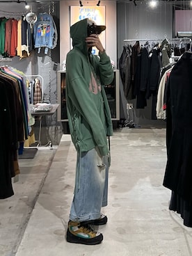 「アイテム（パーカー）」を使った、しょーたさん（メンズ・180cm）の春コーディネート