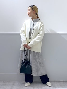 「GLOBAL WORK（グローバルワーク）のリッチライトニットVカーディガン/297779（カーディガン/ボレロ、ホワイト系）」を使った、ひろちゃん☆相互さん（レディース・155cm）の秋コーディネート