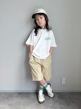「BOOSTOCK（ブーストック）のアイテム（Tシャツ/カットソー、ホワイト系）」を使った、oh-chanさん（キッズ・135cm）の春コーディネート