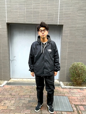 「BEDWIN & THE HEARTBREAKERS（ベドウィン アンド ザ ハートブレイカーズ）の10L DICKIES TC PANTS "THUNDERS"（チノパンツ、ブラック系）」を使った、土佐兄弟　兄　たくやさん（メンズ・182cm）の冬コーディネート