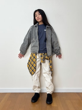 「アイテム（カーゴパンツ）」を使った、TARÖSUKEさん（キッズ・146cm）の春コーディネート