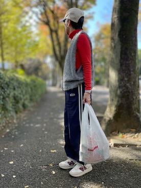 「アイテム（キャップ）」を使った、ゆりさん（レディース・154cm）の秋コーディネート