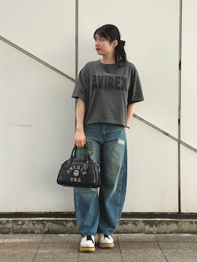 「AVIREX（アヴィレックス）のアイテム（パンツ）」を使った、ヤマモトマイさん（レディース・165cm）の春コーディネート