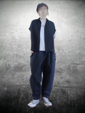 「GU（ジーユー）のアイテム（シャツ/ブラウス、ブラック系）」を使った、manami💞さん（レディース・163cm）の秋コーディネート