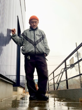 「BEAMS（ビームス）のアイテム（ニットキャップ/ビーニー）」を使った、AKTKさん（メンズ・168cm）の冬コーディネート